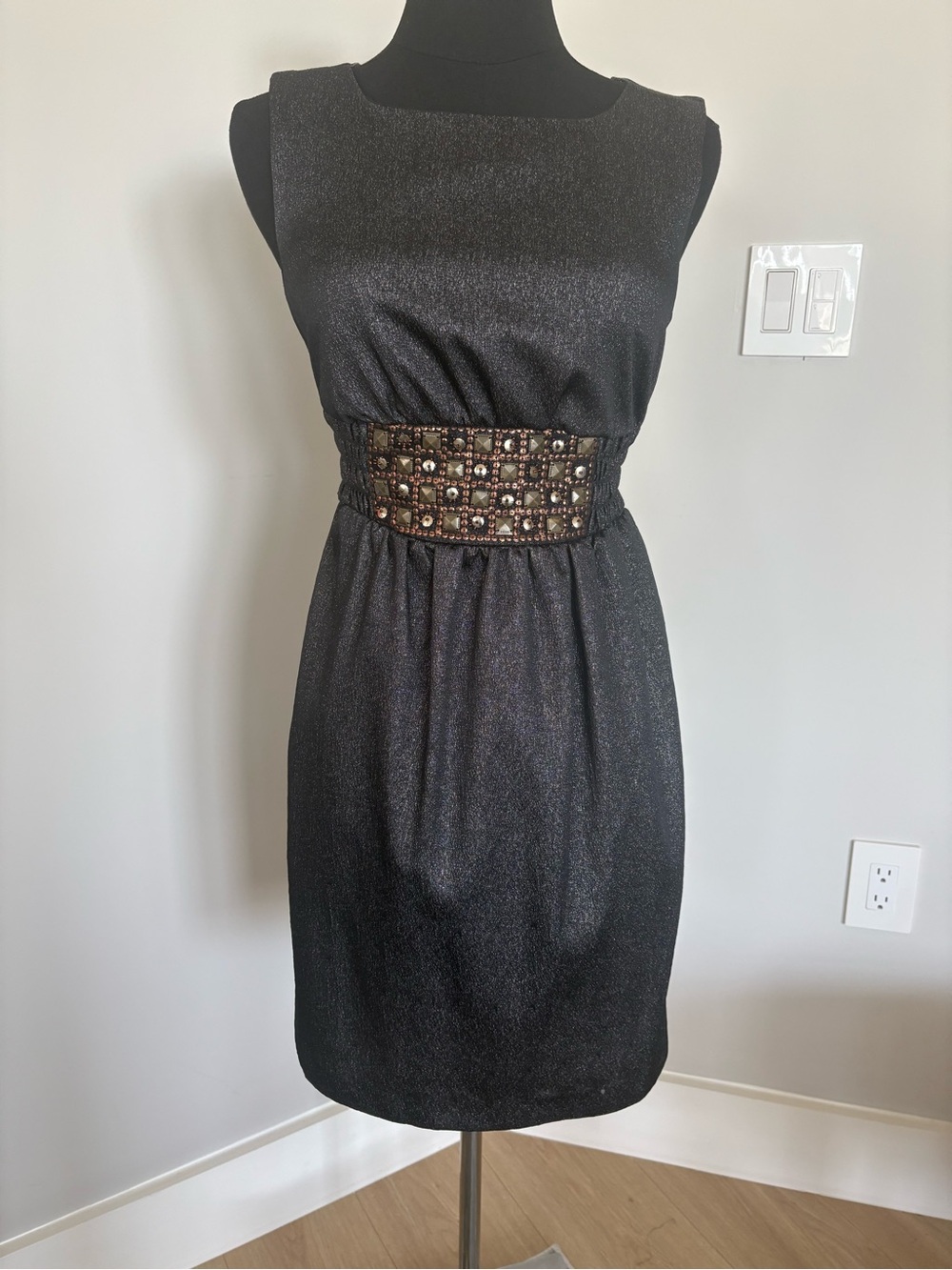 Alexia Admor Black Shimmer Sleeveless Mini with Beaded Waist